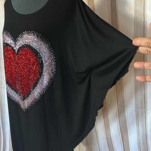 Two piece pant set rhinestone heart red and pink a conversation piece for sure. - Picture 4 of 7